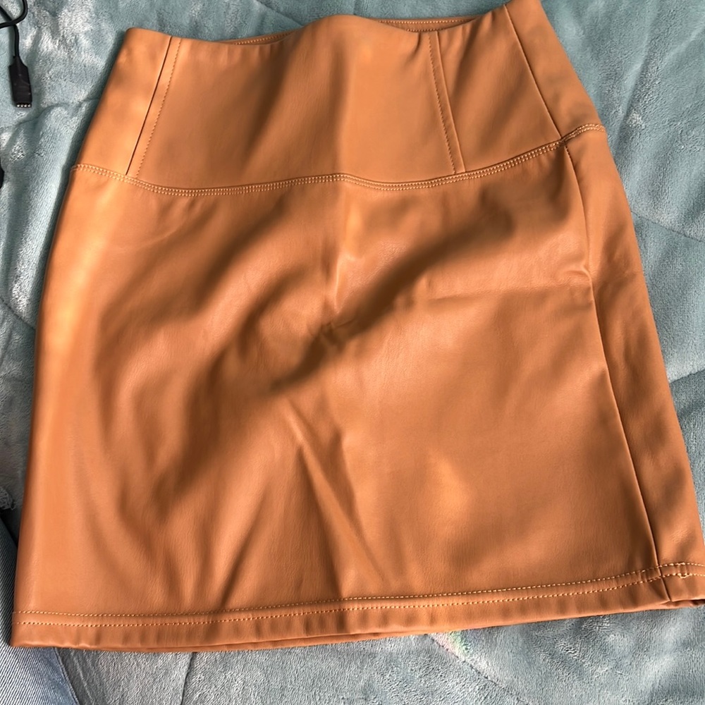 Leather skirt